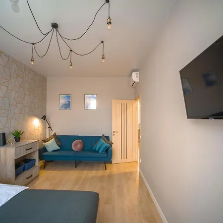 Διαμέρισμα 3 Bedroom, 2 Bathroom Near Forum *