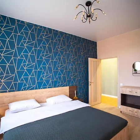 Апартаменти 3 Bedroom, 2 Bathroom Near Forum