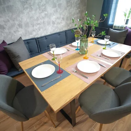 Appartement 3 Bedroom, 2 Bathroom Near Forum *